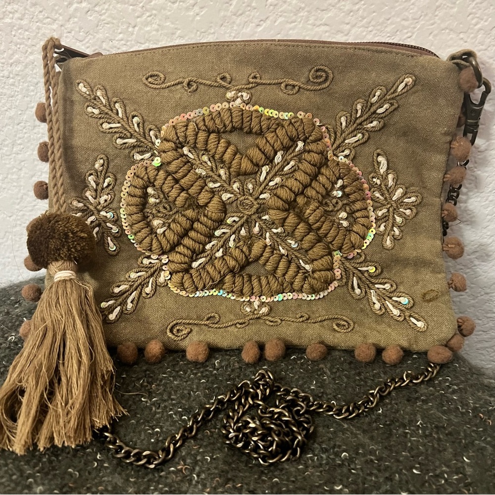 Crosstree Lane Artisan Woven Crossbody Shoulder Bag Chain Strap Sequin Fringe
